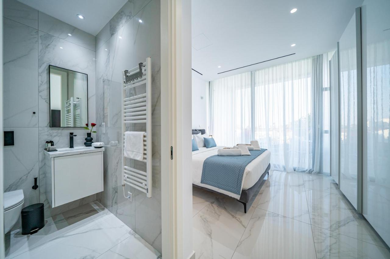 The Palmiers Aparthotel Пафос Екстериор снимка